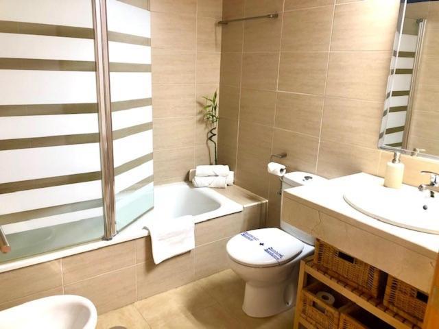 Gatu Premium Atico Parra, Parking, Piscina Comun, Terraza, Wifi , " Preferente Mayores De 25 Anos Y Familias " El Puerto de Santa Maria Exterior photo